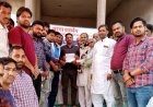 सूरौठ में सर्व समाज के लोगों ने स्टेट हाईवे के पास 4 घंटे तक दिया धरना, किया विरोध प्रदर्शन