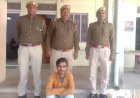 ‘‘ऑपरेशन क्लीन स्वीप‘‘ के तहत अवैध देशी कट्टा लोडेड सहित आरोपी गिरफ्तार
