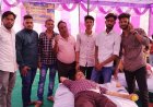 बाबा साहब डॉ अम्बेडकर जी की जयंती पर किया रक्तदान, रक्तदाताओं को दिया हेलमेट का उपहार