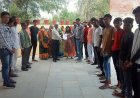 हमीरगढ़ मे ठेका प्रथा के विरोध में सफाई कर्मियों ने नगर अध्यक्ष को सौंपा ज्ञापन