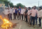 हिंडौन सिटी में छात्रों ने रोड जाम कर फूका मंत्री प्रमोद जैन भाया का पुतला