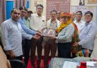 करौली : राजस्थान शिक्षक संघ ने नव पदस्थापित डीईओ इंद्रेश तिवाड़ी का माला व साफा पहनाकर स्वागत किया