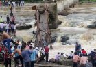 पुणे के तलेगांव में पुराना पुल गिरा, 4 की मौत, कई घायल