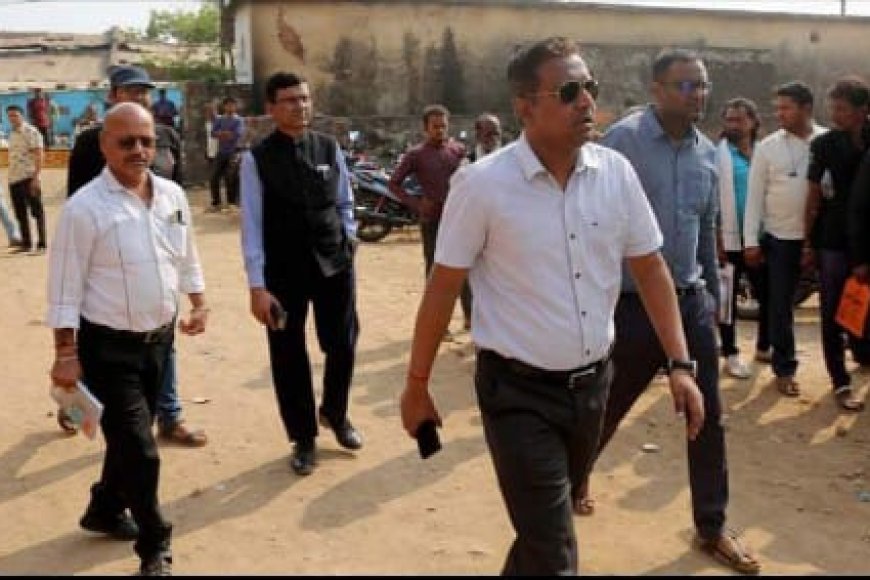 किसानों को खाद किया गया वितरण, दमोह मे सभी केन्द्रो का लिया जायजा