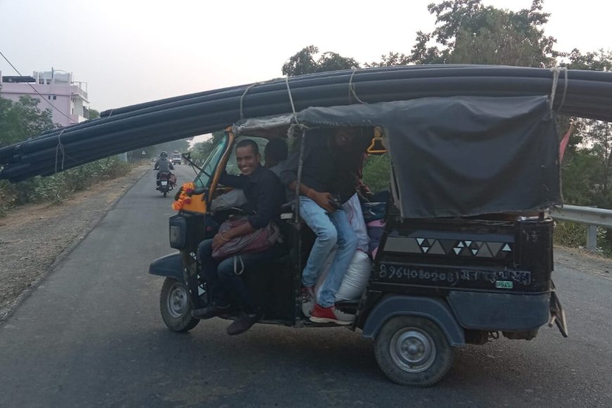 दमोह: ओवरलोड चल रहे ऑटो, हादसे का बन सकते है खतरा