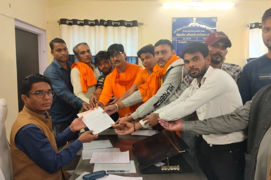 टोडाभीम क्षेत्र में हुई गाय की निर्मम हत्या के संदर्भ में हिंडोन एसडीएम को सौंपा ज्ञापन