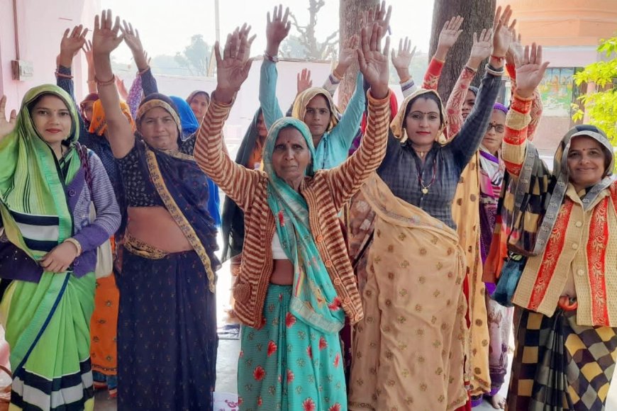 नियमित करने की मांग को लेकर आंगनबाड़ी कार्यकर्ताओं ने किया विरोध प्रदर्शन