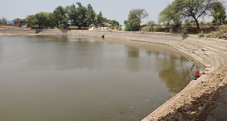 करौली में जल संरक्षण का जमीनी हकीकत का जायजा: मीडिया कर्मियों ने किया 'वन्दे गंगा' अभियान की संरचनाओं का निरीक्षण