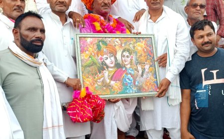 कांग्रेस के नवनियुक्त जिलाध्यक्ष का सूरौठ में बैंड बाजे के साथ निकाला जुलूस, कार्यकर्ताओं की ली बैठक