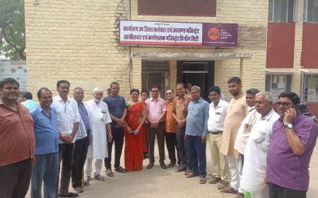 सांसद को पत्र के द्वारा धमकी दिए जाने के विरोध में उपखंड अधिकारी को मुख्यमंत्री के नाम सौंपा ज्ञापन