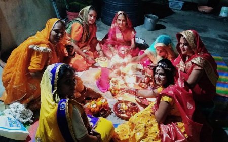 Karva Chauth: राजस्थान के बारां मे सामूहिक रूप से महिलाओं ने करवा चौथ का पर्व मनाया