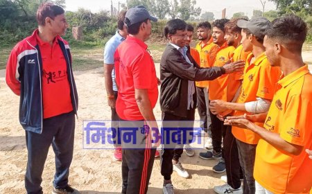 क्रिकेट प्रतियोगिता में सूरौठ पावर हिटर्स टीम ने सुपर पैंथर्स को हराया