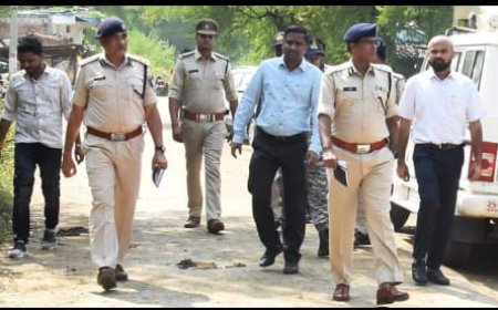 एक ही परिवार के तीन सदस्यों की गोली लगने से मौत, कमिश्नर, आईजी सहित कलेक्टर एवं पुलिस अधीक्षक पहुंचे देवरान