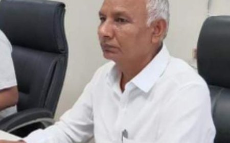 अपर कलेक्टर एवं न्याय निर्णयन अधिकारी नाथूराम गोंड़ ने दो प्रकरणों में 15 हजार रूपये की शास्ति की अधिरोपित