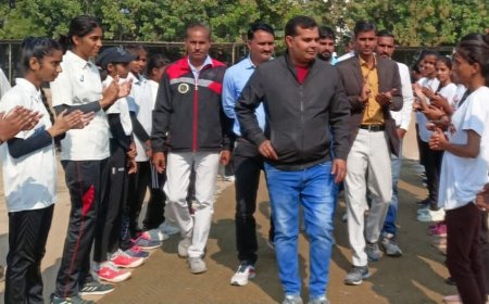 सौरभ टी टी कॉलेज और क्रिएटिव गंगापुर की महिला क्रिकेट टीमों के बीच होगा फाइनल