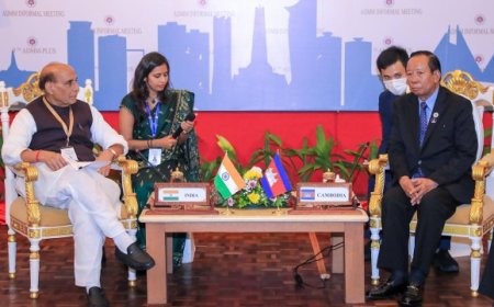 रक्षामंत्री राजनाथ सिंह कल करेंगे कंबोडिया के प्रधानमंत्री से मुलाकात,दोनों देशों के संबंधों पर होगी बातचीत