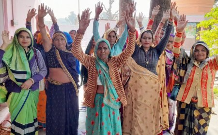 नियमित करने की मांग को लेकर आंगनबाड़ी कार्यकर्ताओं ने किया विरोध प्रदर्शन