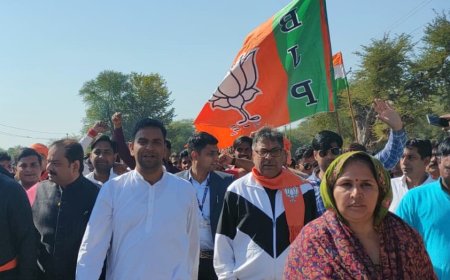 करौली युवा मोर्चा के भाजपा कार्यकर्ताओं ने जनाक्रोश पदयात्रा में लिया भाग