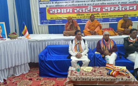 जातियां खत्म करना है तो भारत को बौद्धमय बनाना होगा - राजेन्द्र पाल गौतम