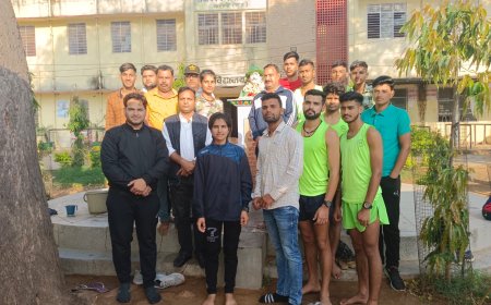 Karauli News: शहीद दिवस पर भगतसिंह की मूर्ति का किया दुग्धअभिषेक