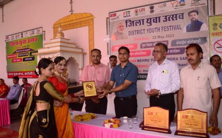 युवाओं को कला एवं संस्कृति को जानना जरुरी - जिला कलेक्टर अंकित कुमार सिंह