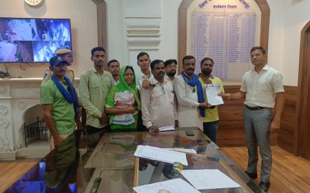 बलात्कारियों को फांसी की सजा की मांग को लेकर भीम आर्मी, आजाद समाज पार्टी व बहुजन समाज के संघठनो ने  किया विरोध प्रदर्शन