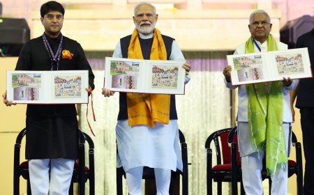 प्रधानमंत्री ने मध्य प्रदेश के ग्वालियर में ‘सिंधिया स्कूल’ के 125वें संस्थापक दिवस के उपलक्ष्य में आयोजित कार्यक्रम को संबोधित किया