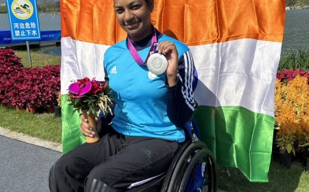 प्रधानमंत्री ने एशियाई पैरा गेम्स 2022 में पैरा डोंगी चालन (कैनोइंग) महिला वीएल2 फाइनल में रजत पदक जीतने पर प्राची यादव को बधाई दी