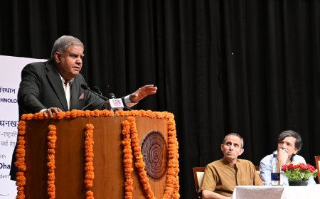 उपराष्ट्रपति ने देश के युवाओं से भारत और इसकी संस्थाओं की छवि को धूमिल करने के लिए फैलाए जा रहे किसी भी झूठे आख्यानों को निष्प्रभावी करने का आह्वान किया