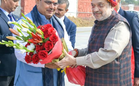 पुलिस महानिदेशक व महानिरीक्षक कॉन्फ्रेंस मुख्यमंत्री ने किया गृह मंत्री अमित शाह का स्वागत