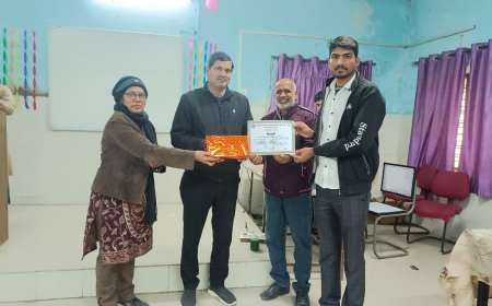 भौतिक शास्त्र परिषद का समापन समारोह आयोजित, विभिन्न प्रतियोगिताओं में विजेता विद्यार्थियों को किया पुरुस्कृत