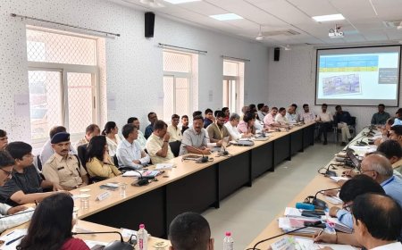जिले मे शान्ति एवं कानून व्यवस्था बनाये रखने के लिए दिये निर्देशः- जिला मजिस्ट्रेट