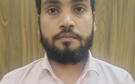 CM रेखा गुप्ता को धमकी देने वाला आरोपी श्लोक त्रिपाठी गिरफ्तार, दिल्ली पुलिस को सौंपा गया