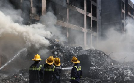 अहमदाबाद AI-171 क्रैश—रेस्क्यू ऑपरेशन जारी, मिस्ट्री बनी इंजन फेलियर की