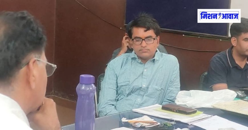 सवाईमाधोपुर CMHO के संस्थापन अधिकारी भूपेन्द्र विहारी शर्मा 25,000 रुपये लेते रंगे हाथों गिरफ्तार