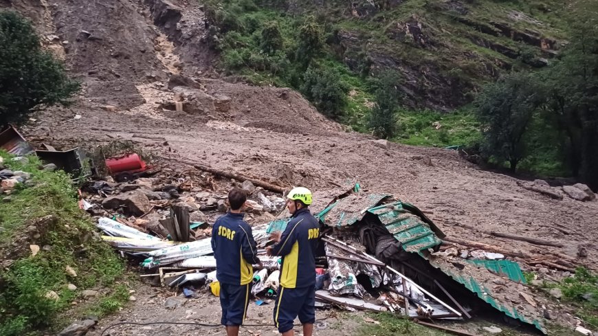 उत्तरकाशी के बड़कोट में बादल फटा, होटल साइट पर काम कर रहे 9 मजदूर लापता