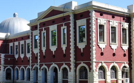 झारखंड हाई कोर्ट ने सरकार को लगाई फटकार, मुख्य सचिव को कोर्ट में पेश होने का आदेश