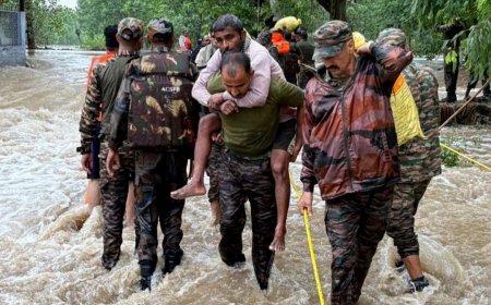 जम्मू कश्मीर में बारिश से भारी तबाही: जन जीवन अस्त व्यस्त, 1926 के बाद सबसे अधिक बर्षा