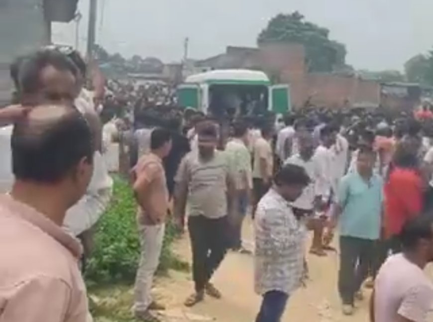 लखनऊ में अवैध पटाखा फैक्ट्री में भीषण विस्फोट, एक ही परिवार के 4 लोगों की मौत
