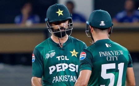 Asia Cup Final 2025: भारत ने टॉस जीतकर चुनी गेंदबाजी, पाकिस्तान 146 पर ऑल आउट