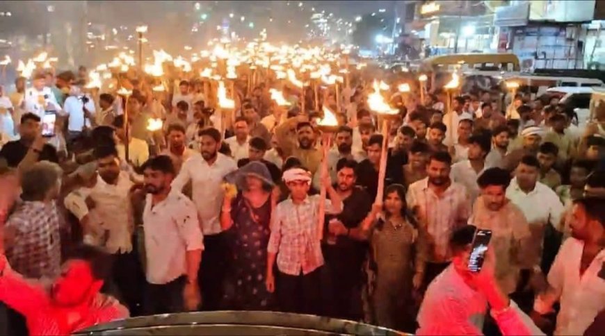 झालावाड़ : दलित-आदिवासी बच्चों को न्याय की मांग पर सड़कों पर उतरे छात्र