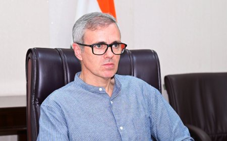 उमर अब्दुल्ला ने उठाई जम्मू-कश्मीर को पूर्ण राज्य का दर्जा बहाल करने की मांग