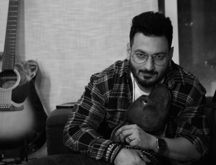 मशहूर सिंगर और म्यूज़िक कंपोज़र ऋषभ टंडन 'फकीर' का निधन, हार्ट अटैक बना वजह