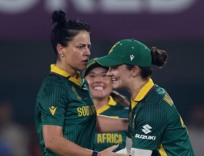 साउथ अफ्रीका ने महिला वनडे वर्ल्ड कप 2025 के फाइनल में बनाई जगह, इंग्लैंड को 125 रन से हराया