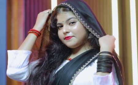 Kajal Kumari: देसी लुक में छाईं काजल कुमारी, ब्लैक साड़ी वाले वीडियो ने इंटरनेट पर मचाई धूम