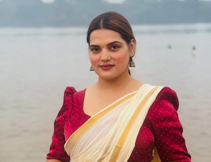 प्रियांशु सिंह – भोजपुरी सिनेमा की उभरती हुई स्टार । Priyanshu Singh Biography