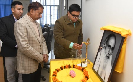 स्व. इंद्रमणि बडोनी की जयंती पर श्रद्धांजलि सभा एवं लोक संस्कृति दिवस मनाया गया