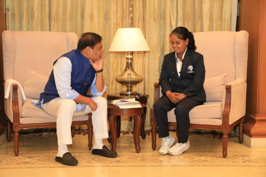 सिमू दास: मुख्यमंत्री हिमंता बिस्वा सरमा ने सिमु दास को दस लाख रुपए और नौकरी प्रदान दी