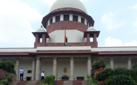 NCERT किताब विवाद: ब्लैकलिस्टेड शैक्षणिकों ने SC में सुनवाई की मांग की
