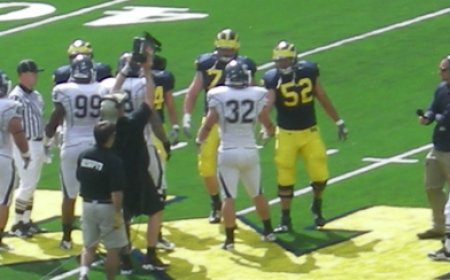 NCAA 2026 फाइनल: UConn vs Michigan मैच और लाइव देखने का तरीका
